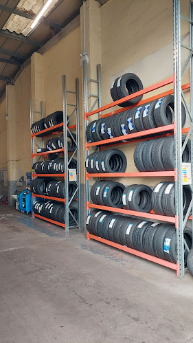 Reviews of Bathwick Tyres - Team Protyre in Bridgend - Tire shop