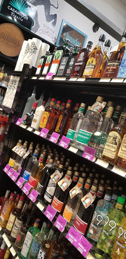 Liquor Store «Maine Beer & Beverage Co», reviews and photos, 28 Monument Way, Portland, ME 04101, USA