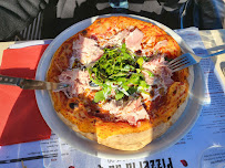 Pizza du Pizzeria du quai à Sanary-sur-Mer - n°10