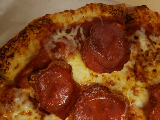 Pizza Restaurant «Schmizza Pub & Grub Broadway», reviews and photos, 628 NE Broadway St, Portland, OR 97232, USA