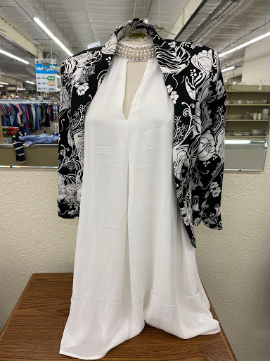 Thrift Store «Thrifty Bargains», reviews and photos, 1472 Bridge St, Yuba City, CA 95993, USA