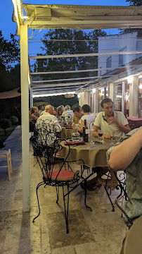 Atmosphère du Hôtel restaurant Au Bien Etre à Villecroze - n°6