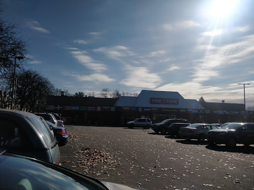 Supermarket «Fine Fare Supermarket», reviews and photos, 200 W Buttonwood St, Reading, PA 19601, USA