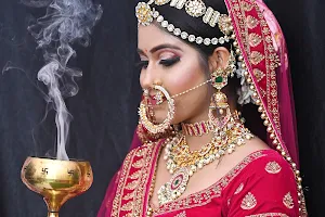 Divya Beauty Parlour image