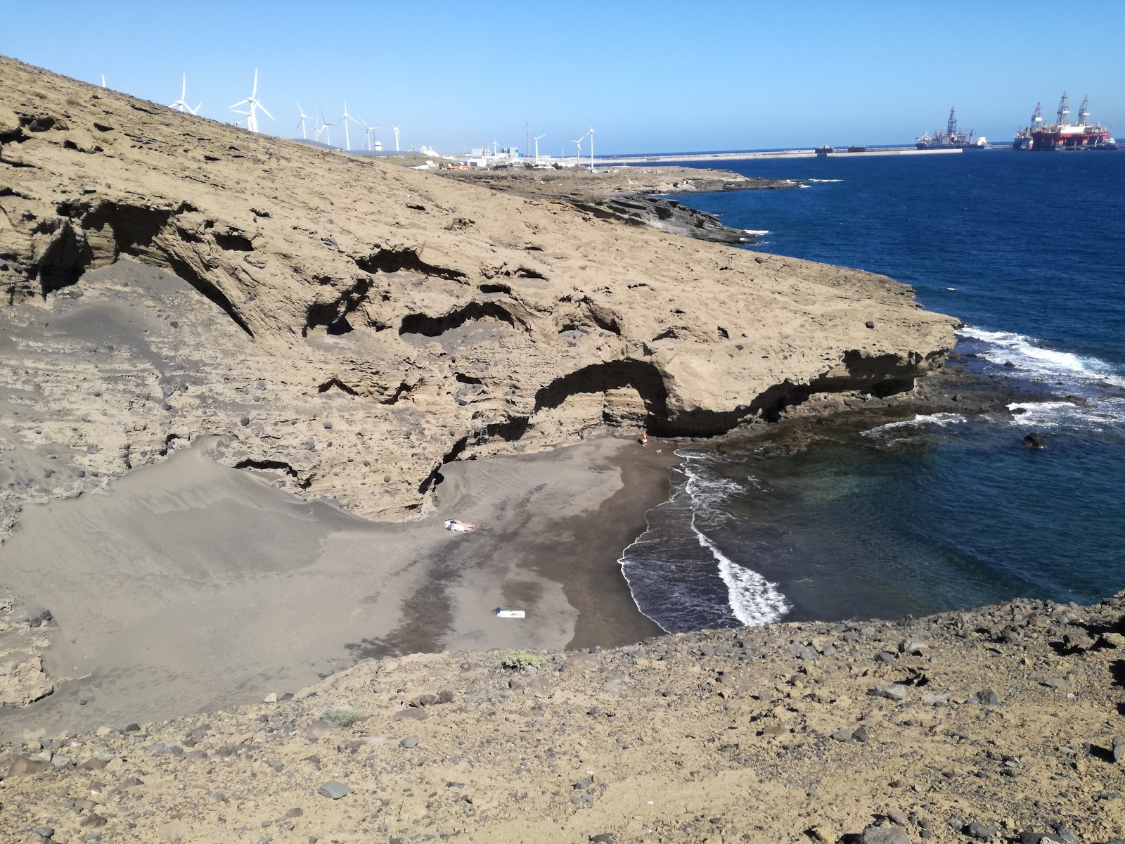 Fotografie cu Playa la Rajita cu o suprafață de nisip maro