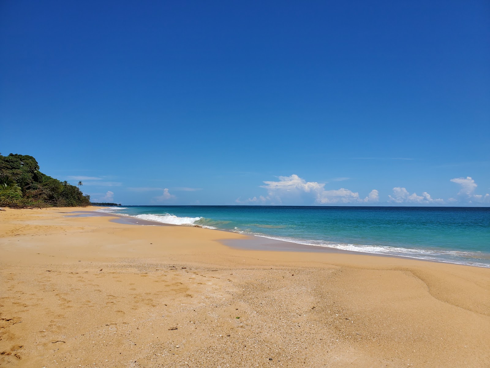 Foto von Escondida Strand mit heller sand Oberfläche