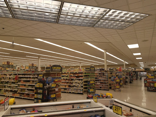 Grocery Store «Kroger», reviews and photos, 31300 Michigan Ave, Westland, MI 48186, USA