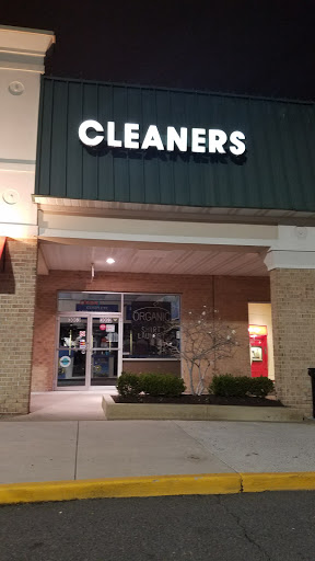 Dry Cleaner «Pam AM Cleaners», reviews and photos, 3063 Nutley St SW, Fairfax, VA 22031, USA