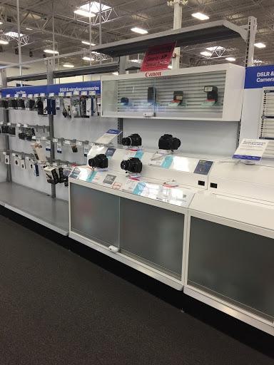 Electronics Store «Best Buy», reviews and photos, 4650 1st Ave NE, Cedar Rapids, IA 52402, USA