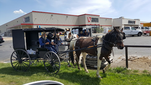 Home Improvement Store «Tractor Supply Co.», reviews and photos, 2028 N Locust Ave, Lawrenceburg, TN 38464, USA