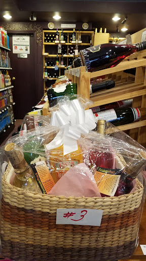 Liquor Store «Warsaw Wine & Spirits, Inc.», reviews and photos, 100 N Main St, Warsaw, NY 14569, USA