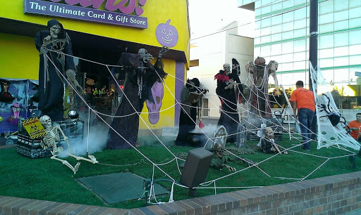 Gift Shop «Aahs! The Ultimate Gift Store», reviews and photos, 15960 Ventura Blvd, Encino, CA 91436, USA