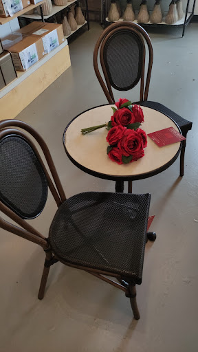 Outlet Store «Pottery Barn Outlet», reviews and photos, 3939 I-35 #920, San Marcos, TX 78666, USA