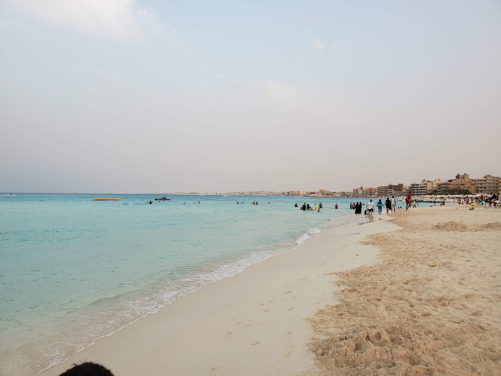 Valokuva Obayed Matrouh Beachista. ja asutus