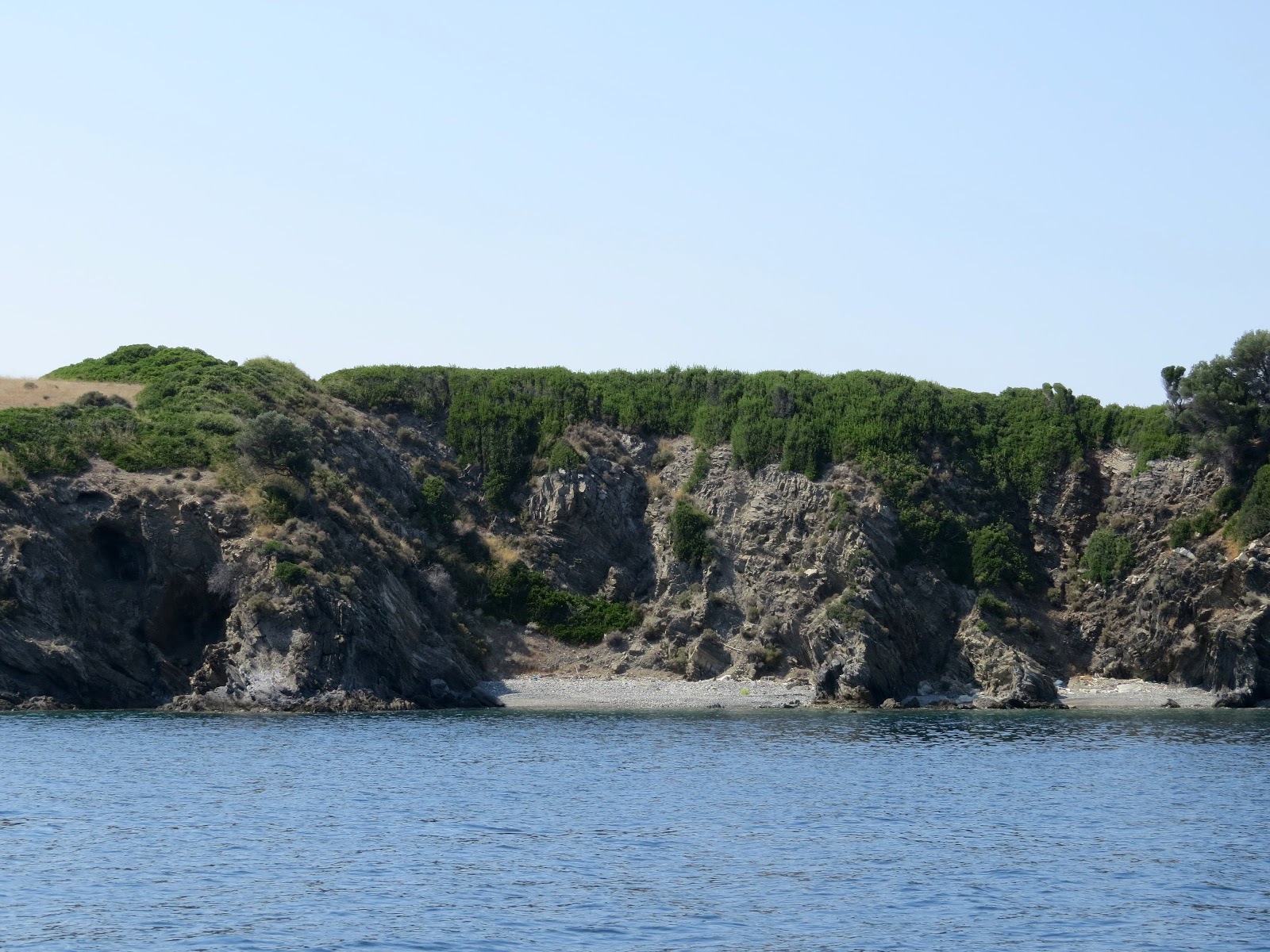 Foto av Sithonia beach med lätt sten yta
