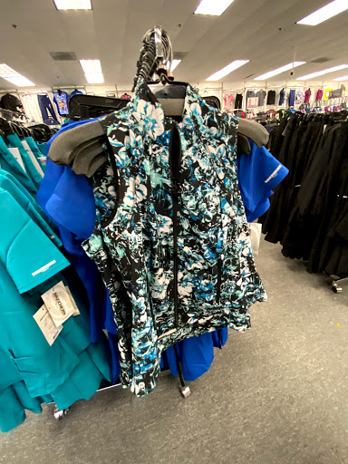 Uniform Store «Scrub Pro Uniforms & Gallo Clothing», reviews and photos, 78 Mountain Rd, Glen Burnie, MD 21060, USA