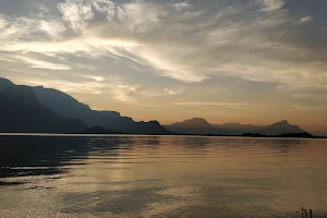 Azhiyar Dam Corridor image