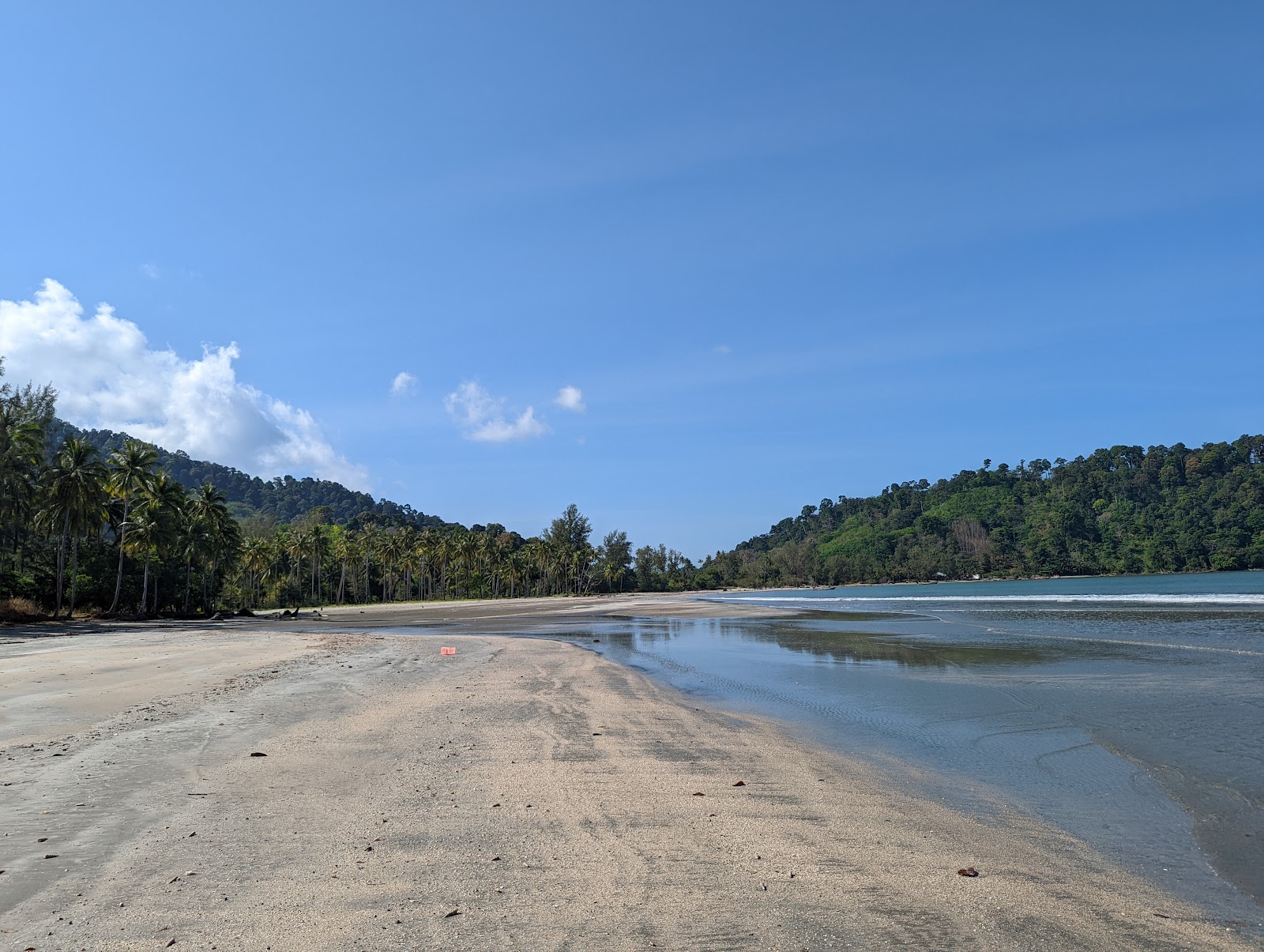 Fotografija Baan Prukraksa Beach z visok stopnjo čistoče