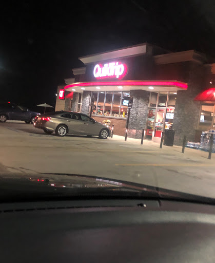 Gas Station «QuikTrip», reviews and photos, 11525 Dorsett Rd, Maryland Heights, MO 63043, USA