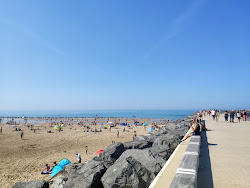 Oostende Beach'in fotoğrafı - rahatlamayı sevenler arasında popüler bir yer