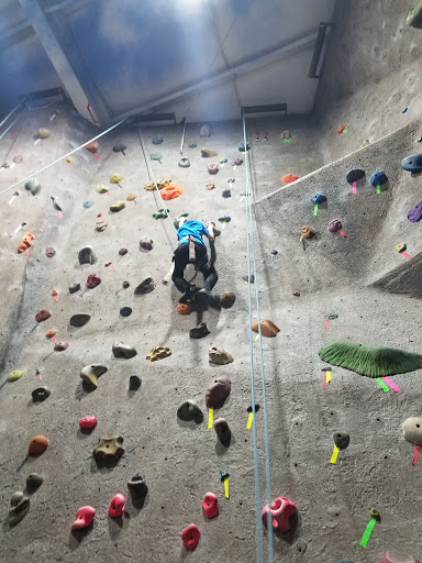 Rock Climbing Gym «Vertical Dreams - Nashua», reviews and photos, 25 E Otterson St, Nashua, NH 03060, USA