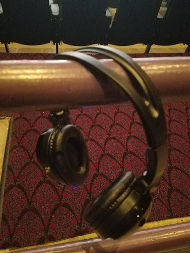 Movie Theater «Rave Motion Pictures Milford 16», reviews and photos, 500 Rivers Edge Dr, Milford, OH 45150, USA