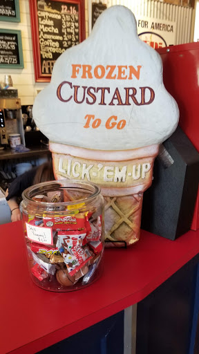 American Restaurant «Lickity Split Frozen Custard», reviews and photos, 6056 N Broadway St, Chicago, IL 60660, USA