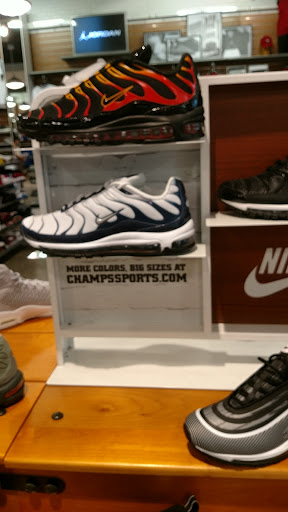 Shoe Store «Champs Sports», reviews and photos, 160 N Gulph Rd, King of Prussia, PA 19406, USA