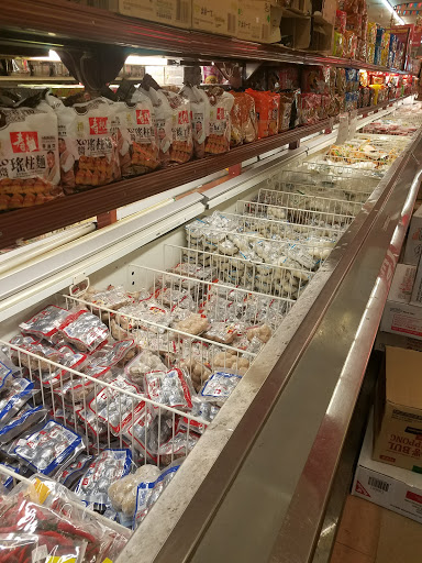 Asian Grocery Store «Vinh Phat Market», reviews and photos, 6105 Stockton Blvd, Sacramento, CA 95824, USA