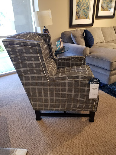 La-Z-Boy Home Furnishings & Dcor image