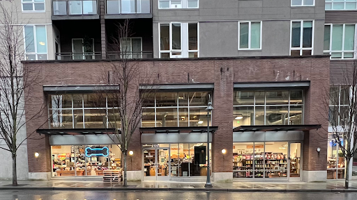 Mud Bay, 2750 77th Ave SE, Mercer Island, WA 98040, USA, 