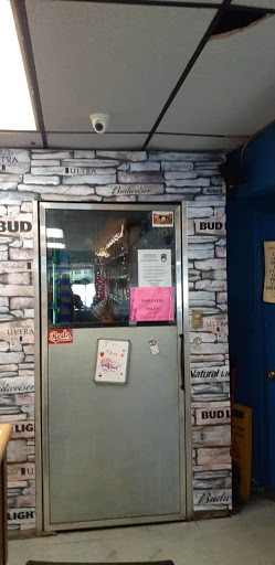 Liquor Store «County Line Liquor», reviews and photos, 15965 Dixie Hwy, Crittenden, KY 41030, USA