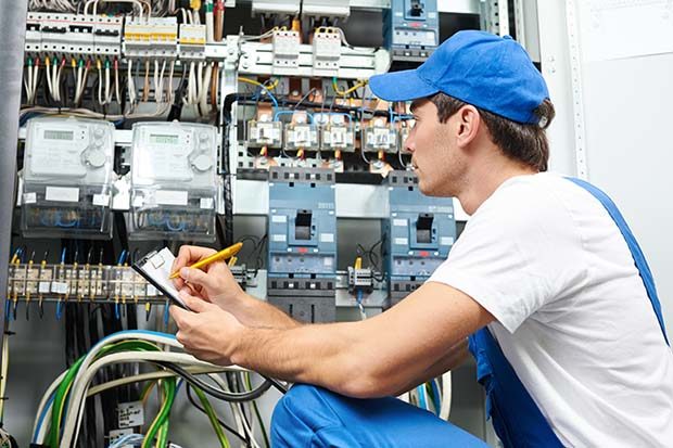 Opinii despre Servicii Instalatii Electrice Iasi în <nil> - Serviciu de instalare electrica