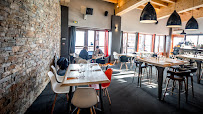 Atmosphère du Restaurant français Le 2134 à Bourg-Saint-Maurice - n°20