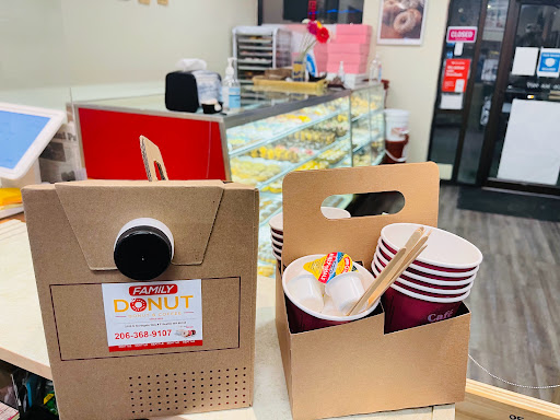 Donut Shop «Family Donut Shop», reviews and photos, 2100 N Northgate Way, Seattle, WA 98133, USA