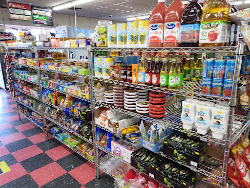 Liquor Store «R & F Liquors», reviews and photos, 4727 E Southern Ave # C, Phoenix, AZ 85042, USA