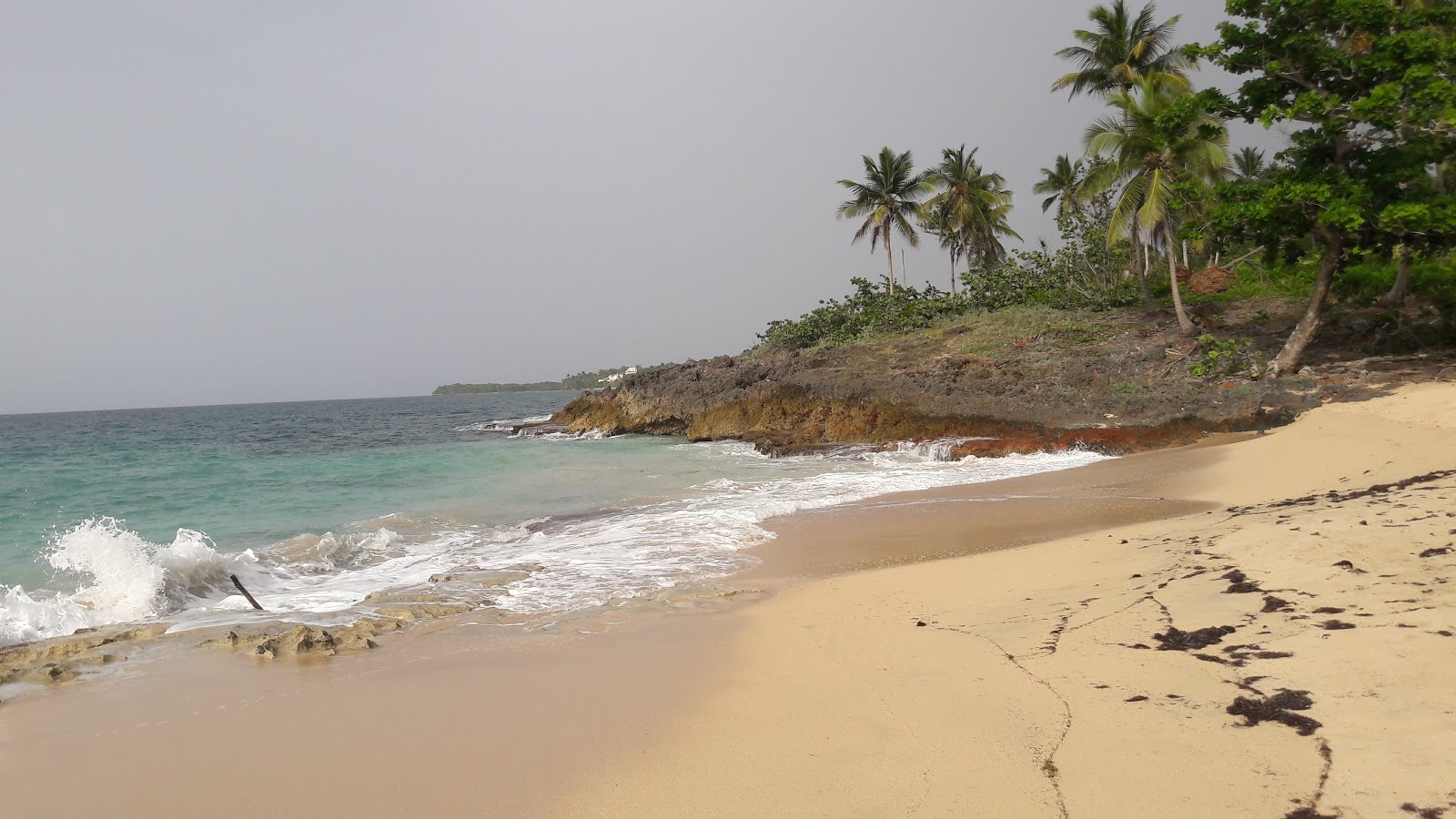 Photo of Playa el Ermitano with partly clean level of cleanliness