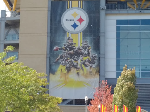 Sportswear Store «Rally House North Shore», reviews and photos, 684 W General Robinson St, Pittsburgh, PA 15212, USA