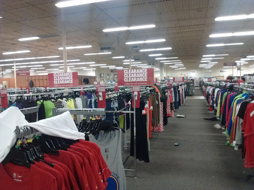 Clothing Store «Burlington Coat Factory», reviews and photos, 6900 Chestnut St, Gilroy, CA 95020, USA