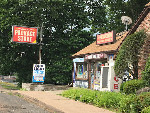 Liquor Store «Parkway Package Store», reviews and photos, 1966 N Broad St, Meriden, CT 06450, USA