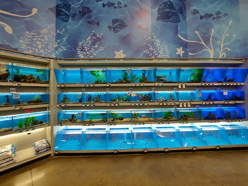 Pet Supply Store «PetSmart», reviews and photos, 2130 Gunbarrel Rd, Chattanooga, TN 37421, USA