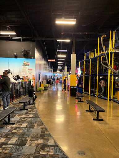 Amusement Center «Make Believe Family Fun Center», reviews and photos, 8303 Day Dr, Parma, OH 44129, USA