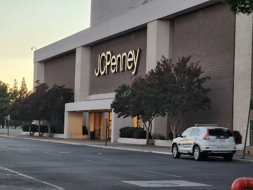 Shopping Mall «Vintage Faire Mall», reviews and photos, 3401 Dale Rd #483, Modesto, CA 95356, USA