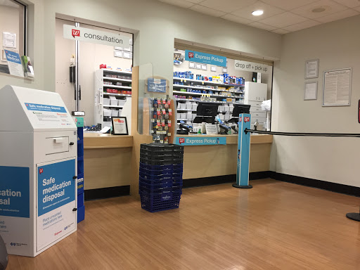 Drug Store «Walgreens», reviews and photos, 305 S Eastwood Dr, Woodstock, IL 60098, USA
