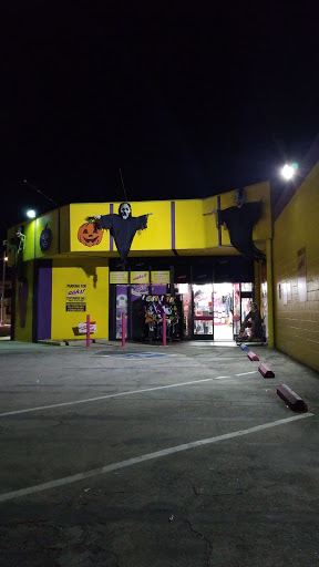 Gift Shop «Aahs! The Ultimate Gift Store», reviews and photos, 15960 Ventura Blvd, Encino, CA 91436, USA