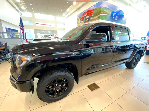Toyota Dealer «AutoNation Toyota Irvine», reviews and photos, 9101 Research Dr, Irvine, CA 92618, USA