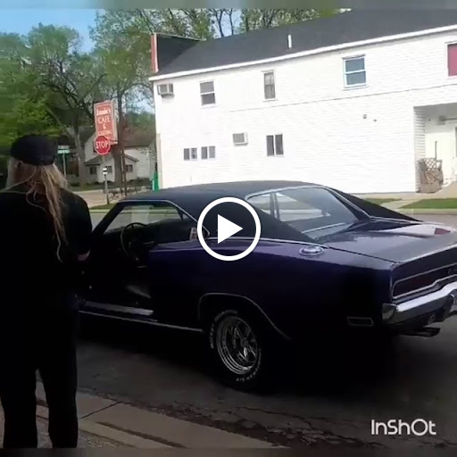 Auto Repair Shop «The R/T Garage», reviews and photos, 139 E Main St, Belle Plaine, MN 56011, USA