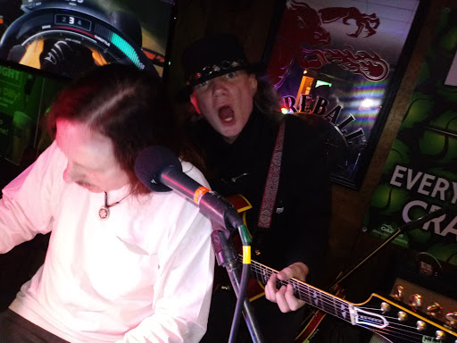 Restaurant «The Embers», reviews and photos, 1811 State Hwy 99 N, Eugene, OR 97402, USA