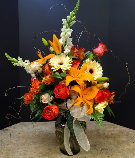 Florist «Foti Flowers At Yuess Gardens», reviews and photos, 406 3rd St, Newburgh, NY 12550, USA