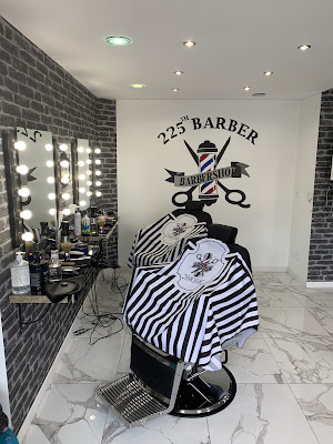 225th barber à Stains